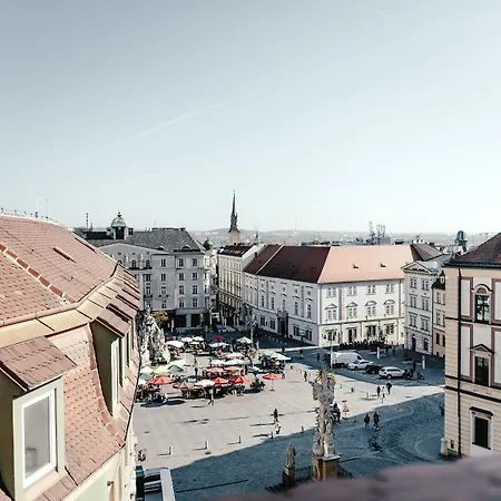 Zelny Trh 31 *