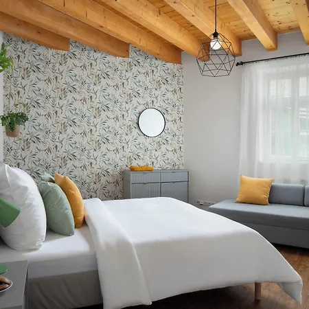 Zelny Trh 31 Apartment